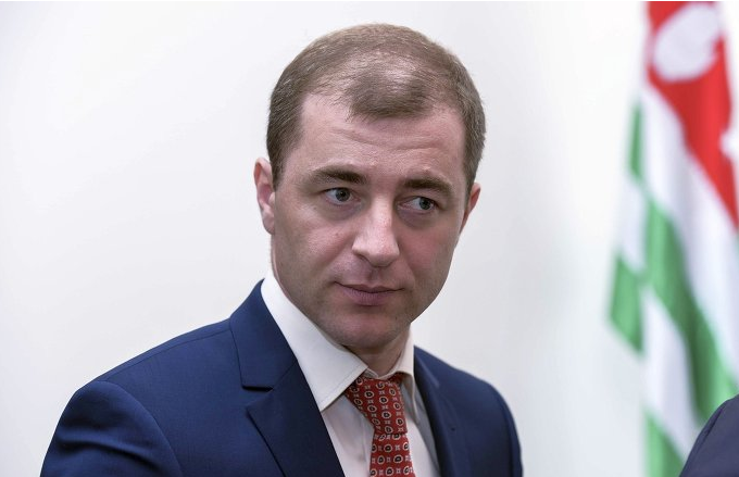 Адгур Ардзинба: У нас есть исторически обоснованные опасения